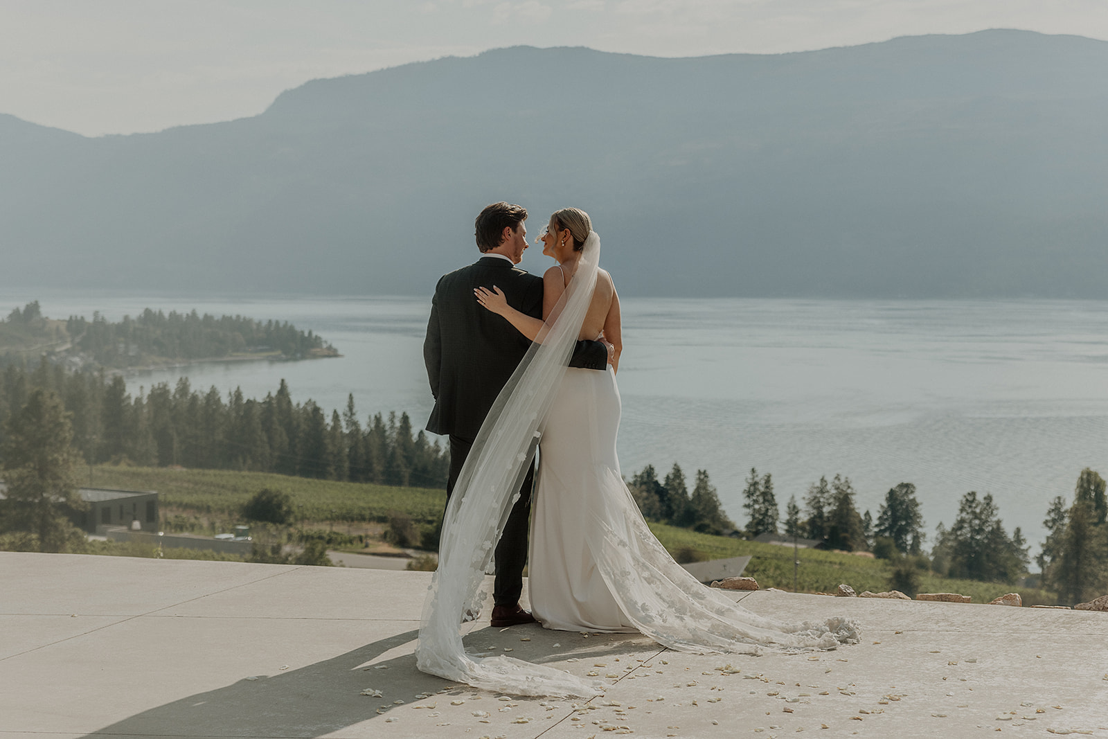WEDDINGS AT 50TH PARALLEL ESTATE